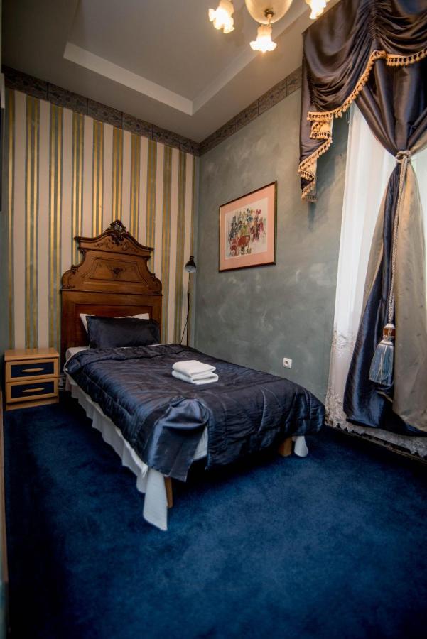 Dwor Boratyn Bed & Breakfast Exterior photo