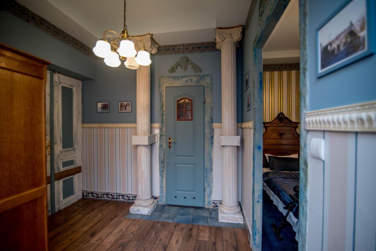 Dwor Boratyn Bed & Breakfast Exterior photo