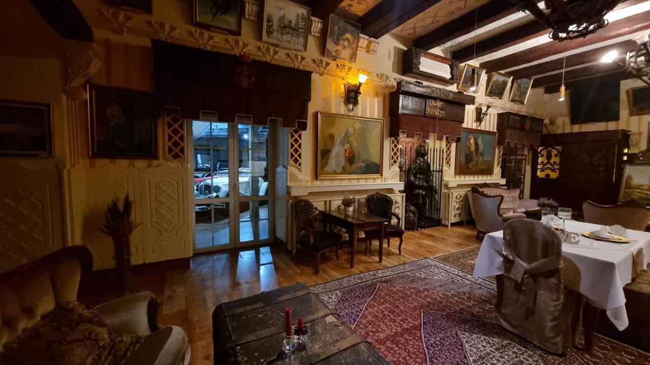 Dwor Boratyn Bed & Breakfast Exterior photo